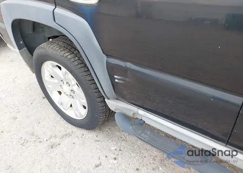 2005 Chevrolet Tahoe Z71 z USA, uszkodzony, nr VIN 1GNEK13T55R139319